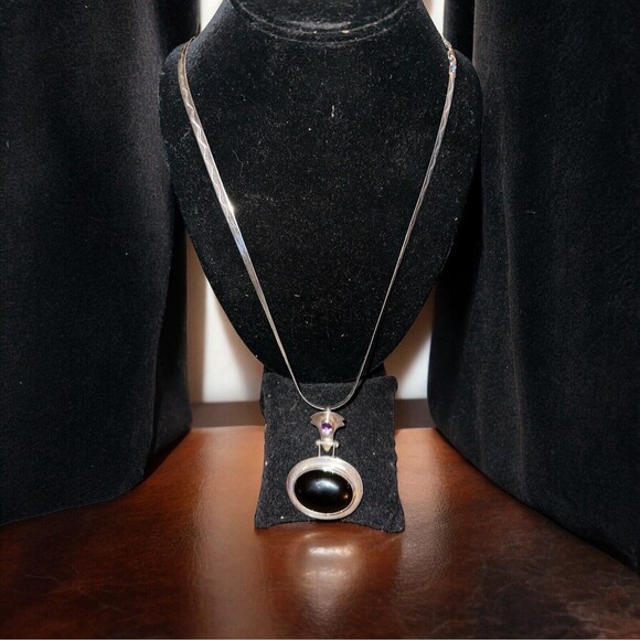 VTG PIP 925 sterling & large oval shape amethyst/Onyx pendant On Reverse chain - Picture 1 of 7